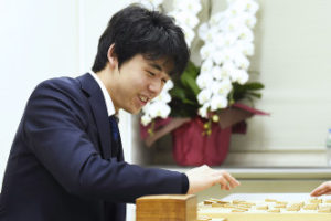 藤井聡太の勝負メシは 麺類と唐揚げが中心？お店とメニューを調査！
