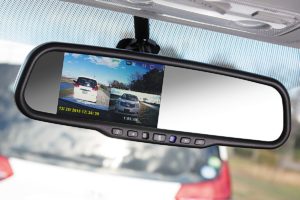 液晶王国がすすめるルームミラー型ドライブレコーダーが売れている!