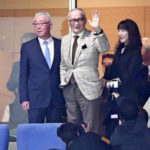 ミスター長嶋開幕に復活！「丸」東京ドームで移籍1号で祝福の挨拶！